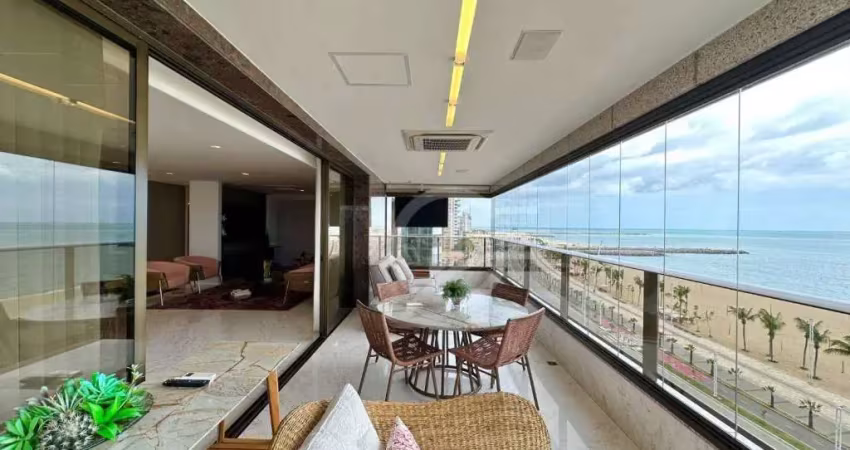 AP Frente Mar com vista panorâmica, piso 100% em mármore, suíte master com 02 Closets, porteira fechada e nada para fazer, só entrar e morar.