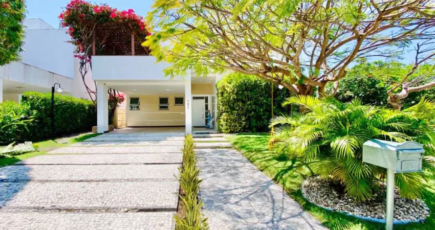 Belíssima residência de esquina, disponível para vocês