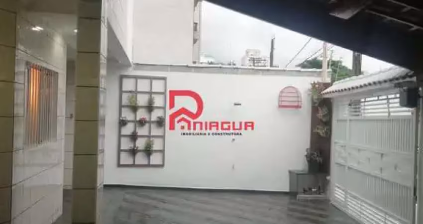 Sobrado com 4 quartos, Aviação, Praia Grande - R$ 550 mil, Cod: 4486