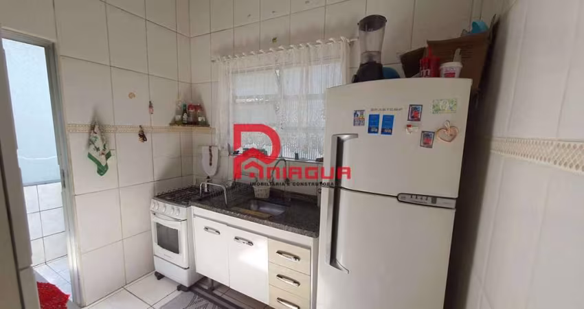 Casa de Condomínio com 1 quarto, Canto do Forte, Praia Grande - R$ 215 mil, Cod: 7256