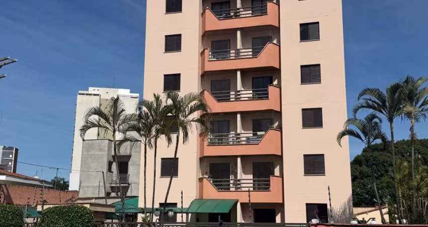 Lindo apartamento sala dois ambientes com sacada