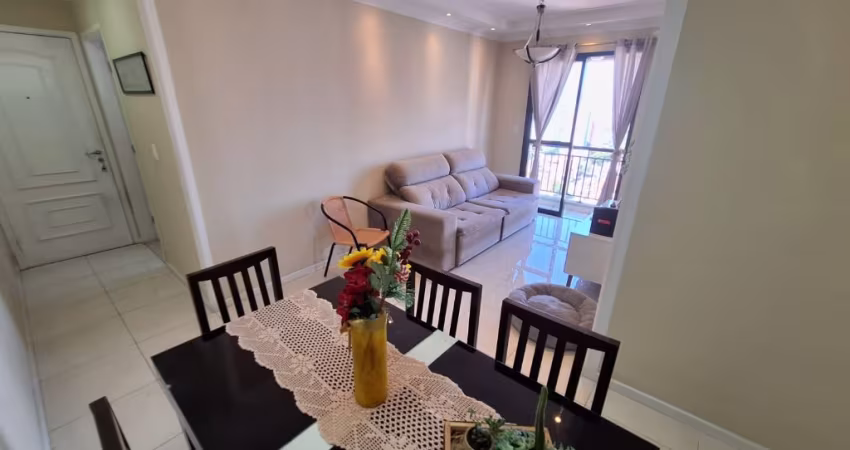 Lindo apartamento de 03 dormitórios sendo uma suíte com planejados