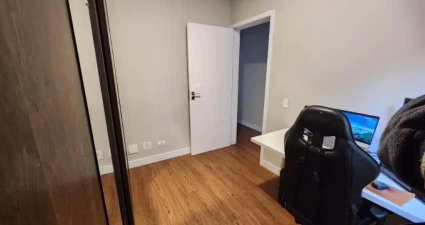 Apartamento para alugar com 2 quartos, 1 banheiro, 1 vaga e 50m²