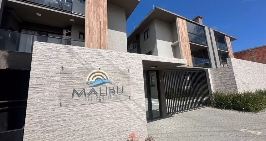 Apartamento com 02 quartos em Caiobá