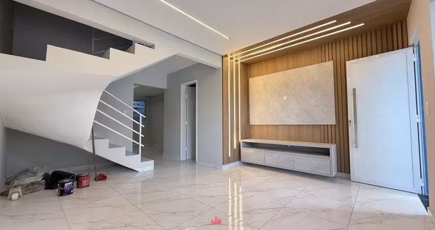 Sobrados com 2 quartos a venda em Matinhos