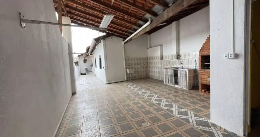 Casa com 4 quartos para alugar na Vila São João Batista, Jundiaí 