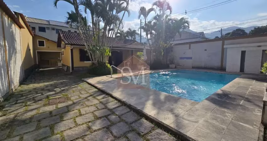 Casa vargem grande 7 quartos , 4 suítes ,área de 900m² de terreno , aceita finaciamento.....