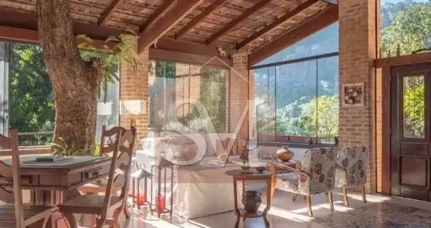 MANSÃO NO ITANHANGÁ COM 13 QUARTOS , 6 SUÍTES , MAIS 2 SUÍTES  MASTER .......16.000M² DE TERRENO COM ÁREA CONSTRUIDA DE 1.000M²...COM VISTA PARA O MAR...