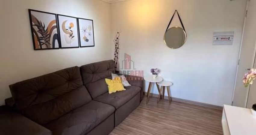 Apartamento à Venda de 55m² com 2 Quartos, 1 Banheiro e Vaga Coberta