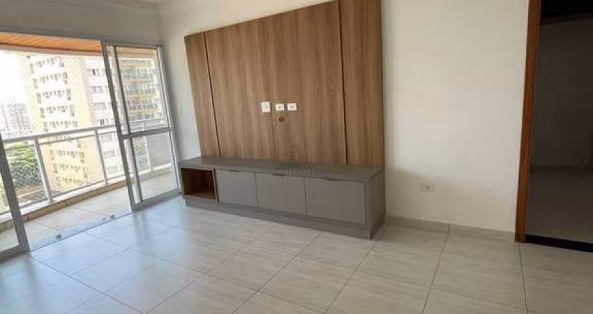 3 dorms, suíte com varanda e closet, varanda gourmet, rico em armários.