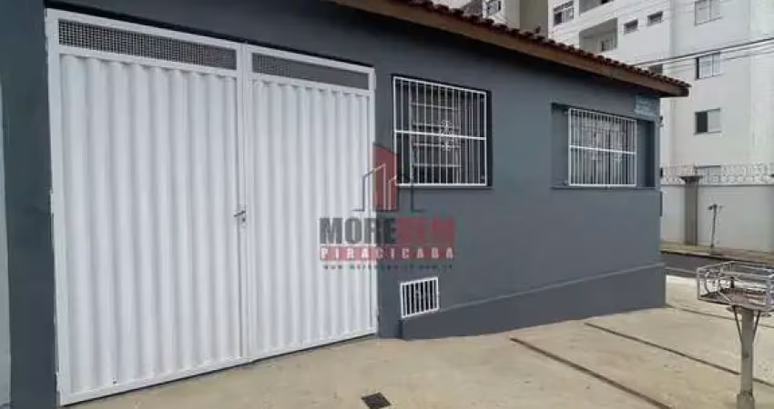 Casa à venda na vila independência com 2 dorms, 1 banheiro, 1 vaga.