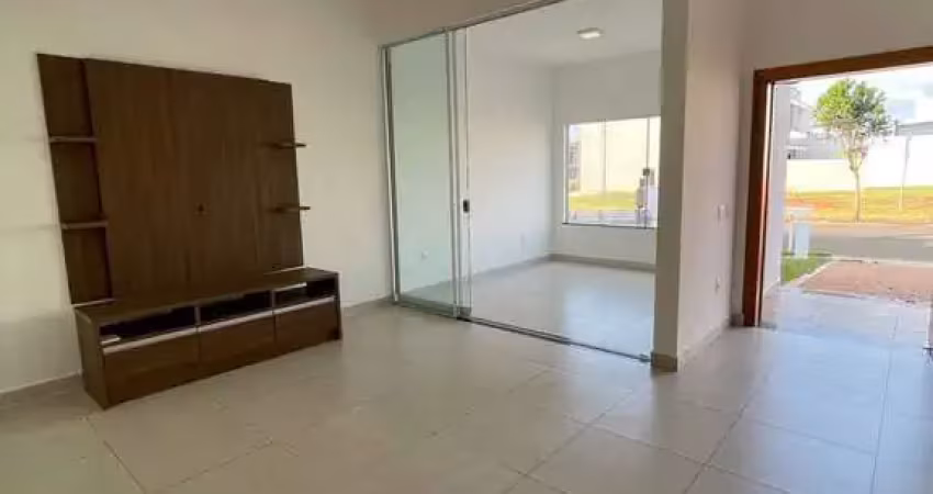 Casa térrea - 3 dorms, suite, espaço gourmet, repleta de armários.