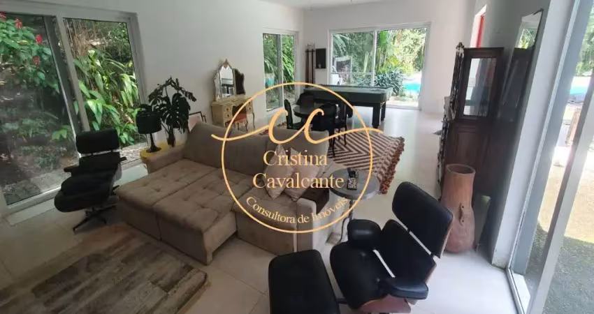 Casa Triplex de Luxo no Itanhangá: 4 quartos, 1 suíte, 620 m², piscina, elevador - Barra da Tijuca-RJ