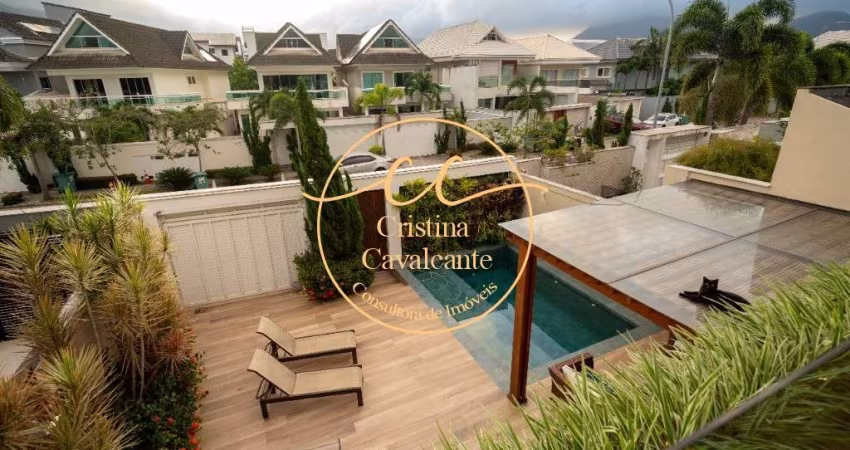 Casa Contemporânea triplex à venda no Riviera del Sol/Recreio RJ: 4 suítes, varanda gourmet, piscina. Confira!