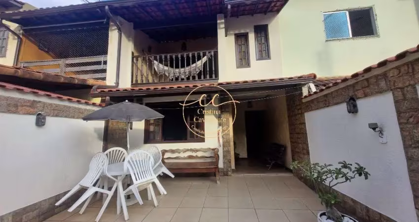 Venda de casa em condomínio de luxo - pechincha/vivendas da freguesia - casa duplex com 3 quartos, 1 suíte, 164m², 2 vagas.