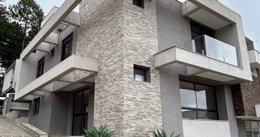 Casa em Condomínio 3 quartos e 3 vagas - CONDOMINIO CLUBE - Santa Candida