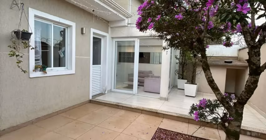 Casa em condominio mobiliada com  4 quartos e 3 vagas-santa felicidade