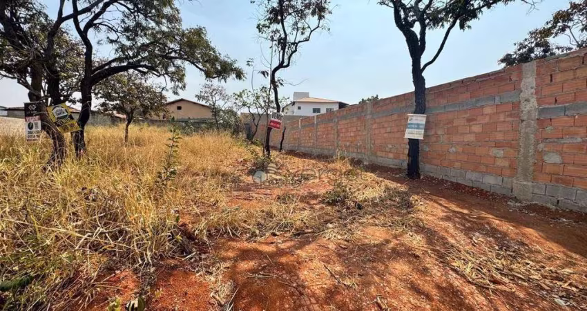 Terreno à venda, 410 m² por R$ 390.000 - Lundceia - Lagoa Santa/MG