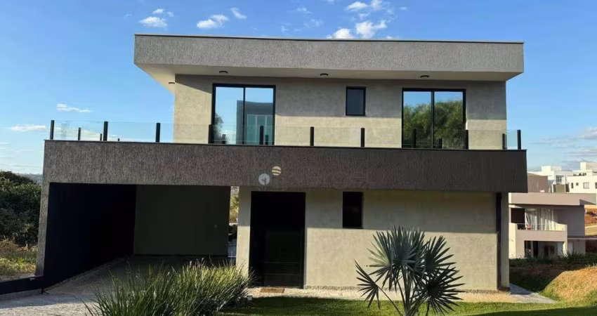 Casa com 4 dormitórios à venda, 320 m² por R$ 1.750.000,00 - Condomínio Villas Park - Vespasiano/MG