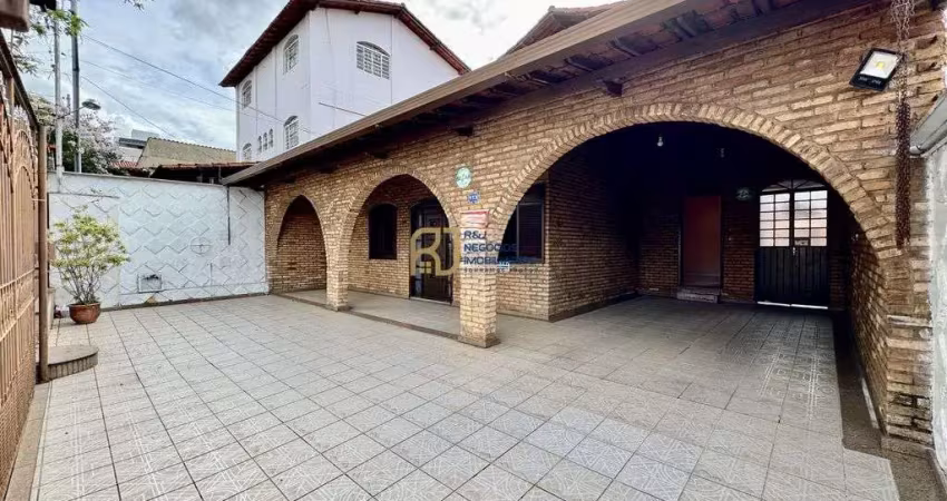 Casa lote 360m² à venda - 6 quartos 3 com suítes - 3 salas - 4 vagas - planalto