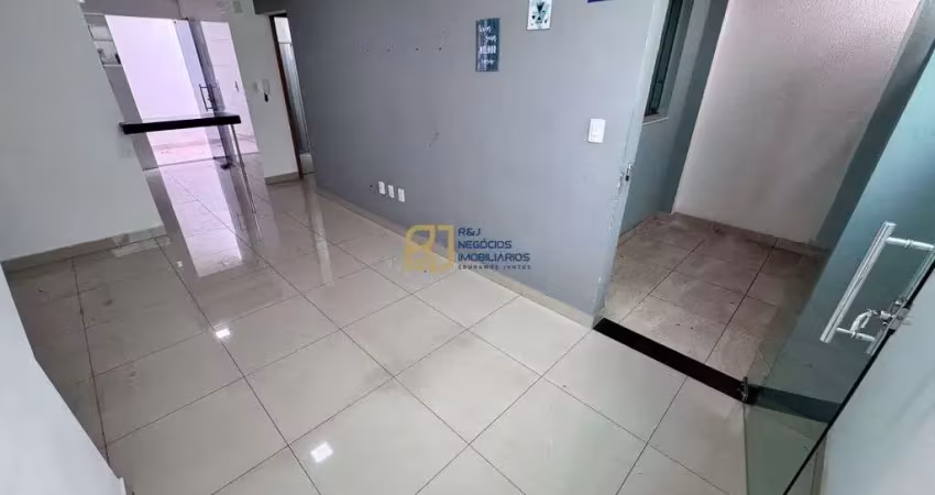 Área privativa à venda - 2 quartos sendo 1 com armário - 1 vaga - copacabana bh