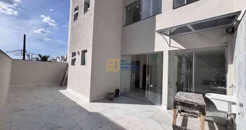 Área privativa  à venda - 2 quartos sendo 1 suíte - 2 vagas - elevador - branca