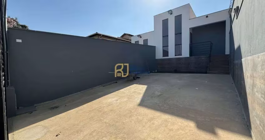 Casa geminada linear em lote de 210m² à venda - 3 quartos sendo 1 suíte - canaã