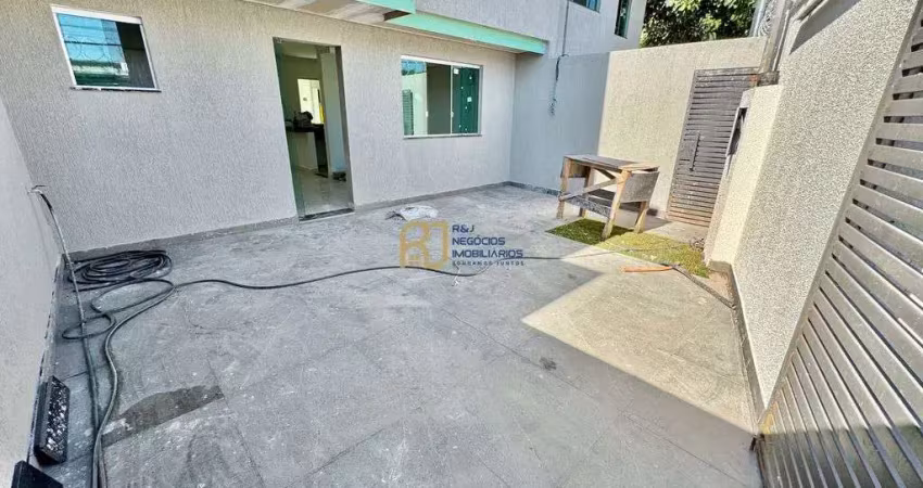 Casa geminada à venda - 3 quartos sendo 1 suíte - 2 vagas - 110m² - candelária