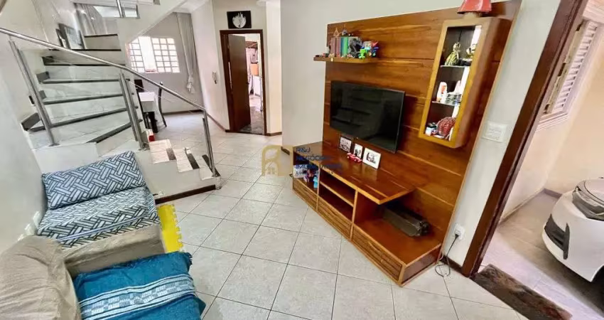 Casa geminada à venda - 3 quartos sendo 1 suíte - 2 vagas - 120m² - planalto