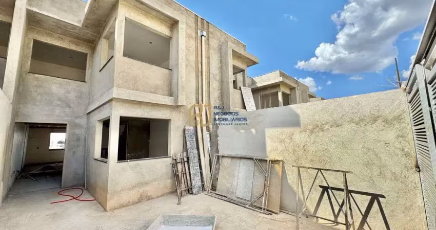 Casa geminada à venda - 3 quartos sendo 1 suíte - 2 vagas - 160m² - santa amélia