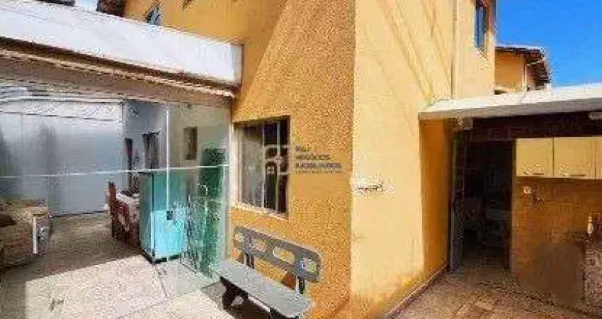 Casa geminada à venda - 3 quartos - 2 salas - varanda - 2 vagas - vila clóris bh