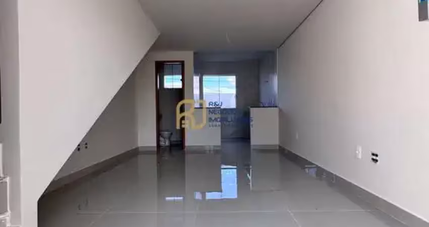 Casa geminada à venda - 95m² - 2 suítes - 1 vaga - 3 banheiros - rio branco bh