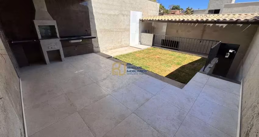 Casa geminada à venda - 3 quartos sendo 1 suíte - 4 vagas - são josé da lapa mg