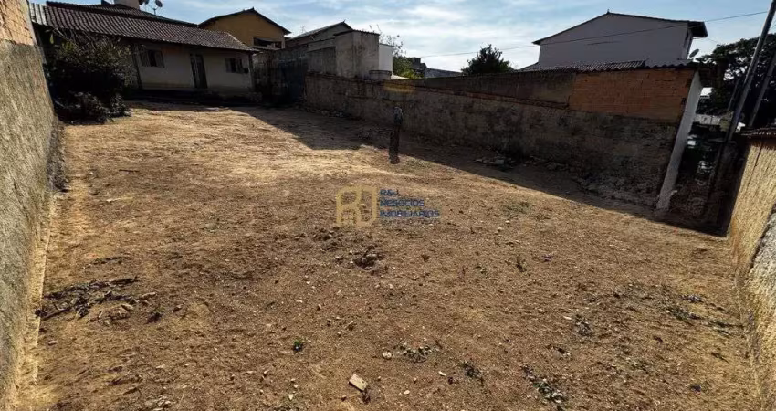 Lote com 360m² - barracão com energia e água - ótima localização - copacabana bh