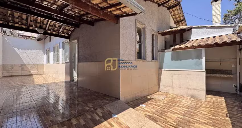 Casa geminada linear à venda - 2 quartos planejados - 2 vagas - vila clóris bh