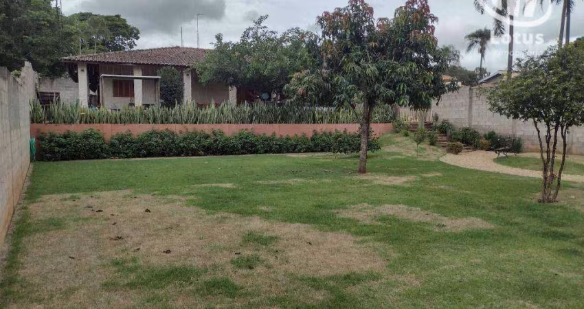 Chácara com 4 dormitórios à venda, 1000 m² por R$ 1.099.000,00 - Parque Ana Helena - Jaguariúna/SP