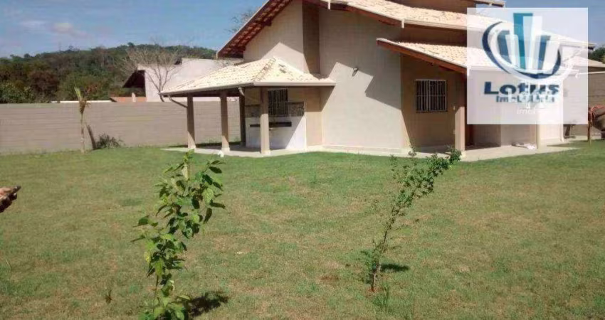Chácara com 2 dormitórios à venda, 550 m² por R$ 580.000,00 - Floresta - Jaguariúna/SP