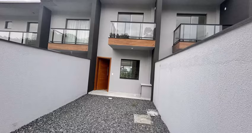 Sobrado  Geminado Novo  à venda no Bairro Anita Garibaldi - Joinville - SC, no valor de R$399.000,00