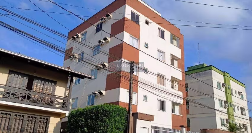 Apartamento à venda no bairro Costa e Silva, Joinville-SC   Área privativa com 62,35 m²; 2 dormitórios, sendo um com closet e outro com armário.