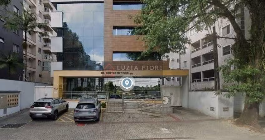 Loja  Térrea com Garagem,  para locação -  Rua Prudente de Moraes, Santo Antônio, Joinville-SC.  Excelente sala no piso térreo,  portas de vidros com