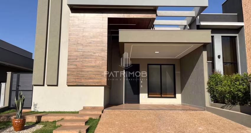 Casa Térrea c/03 suítes sendo 01 máster com closet + Piscina - Residencial Valência.