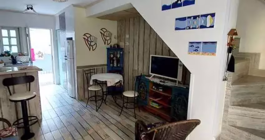 Sobrados a venda, mobiliado com acabamento de primeira. perto a praia, maranduba