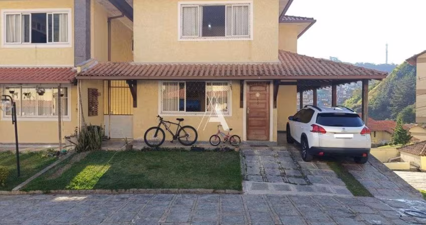 Linda Casa à Venda em Condomínio Fechado em Araras!!!