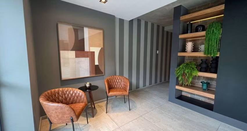 Apartamento NOVO com 2 quartos sendo uma suíte.