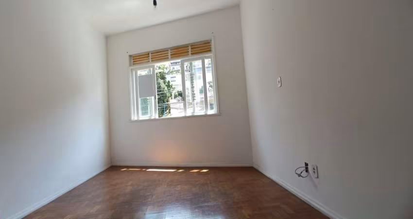 Apartamento no coração de Agriões, 75M² e 2 Quartos. Próxmo do comércio local!