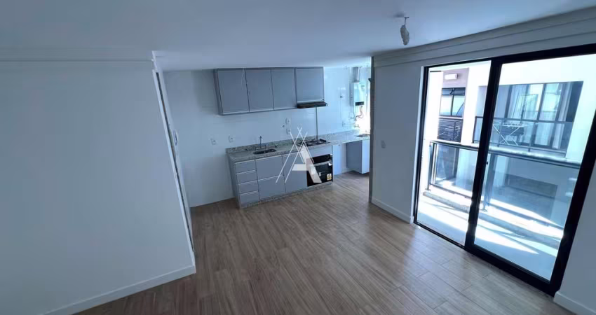 Apartamento novo, 2 Quartos(1 Suíte),Varanda, Garagem, Elevador. Boa localização