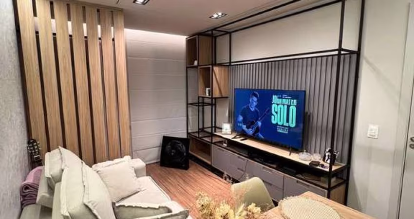 Apartamento moderno, 2 Quartos, reformado com Móveis Planejados e Lazer Completo