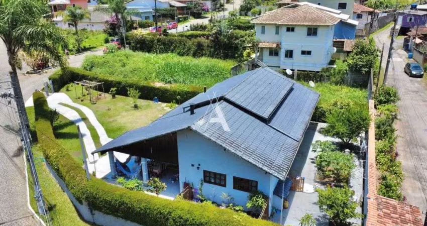 Casa linear com suíte master e lazer completo em condomínio