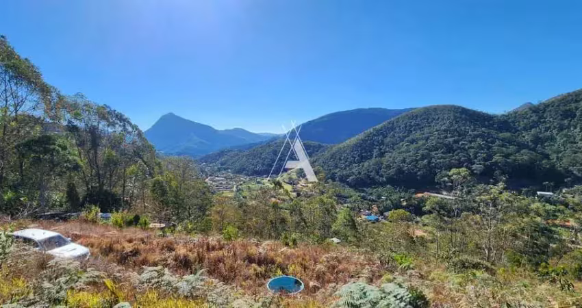 Terreno amplo com vista deslumbrante e grande potencial