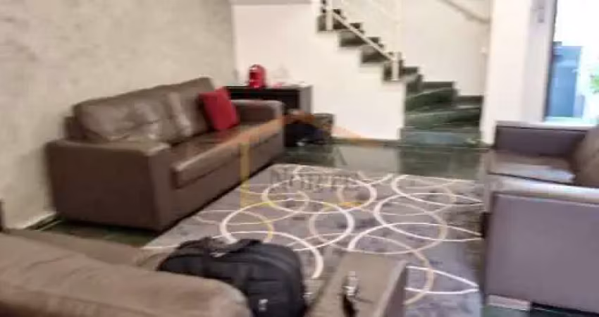 Casa com 3 quartos para alugar na Rua Amaral Gama, --, Santana, São Paulo